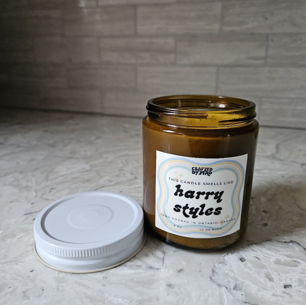 This Candle Smells Like Harry Styles Handmade Soy Wax Wood Wick Tobacco Vanilla - Picture 3 of 4